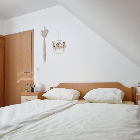Apartmaji Pri Ticelnu Bovec Eksteriør billede