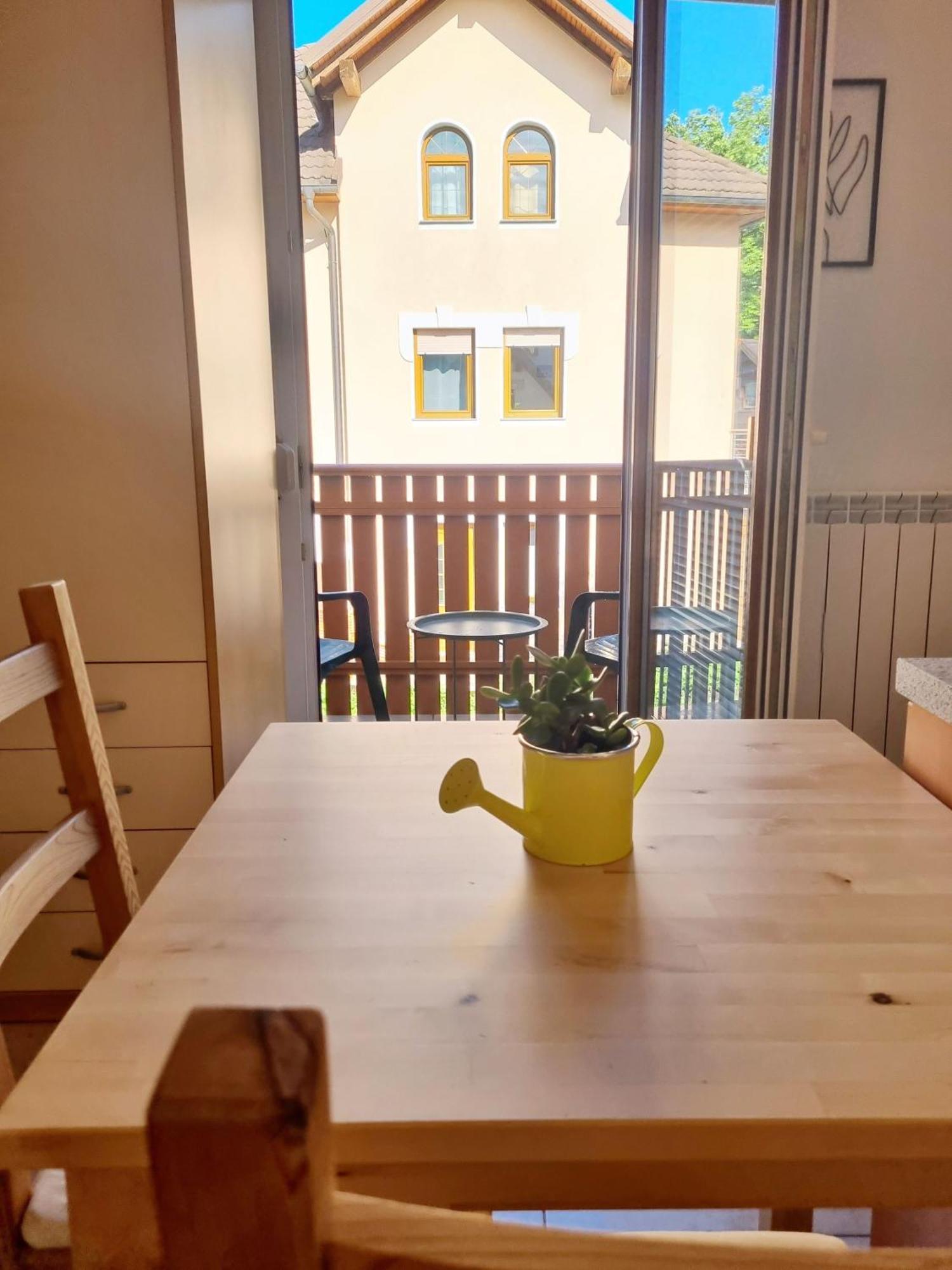 Apartmaji Pri Ticelnu Bovec Eksteriør billede